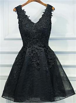 Picture of Lace V-neckline Short Black Color Lace Prom Dress, Black Color Homecoming Dress